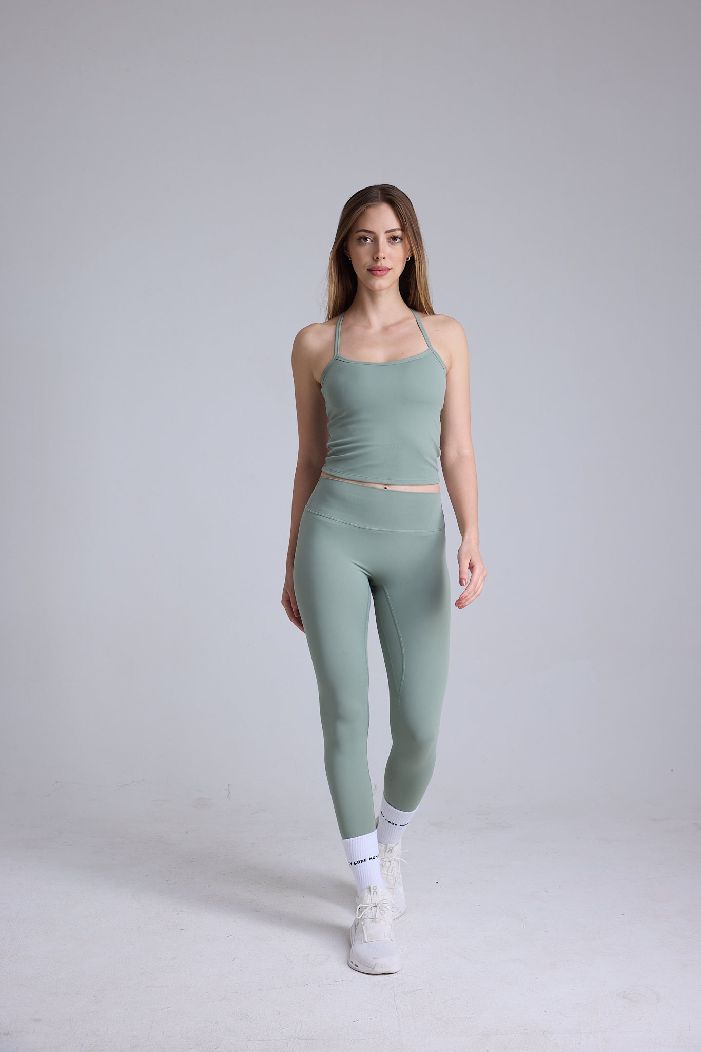 Airbrushed High-Waist Sculpting Legging in SALISBURRY GREEN